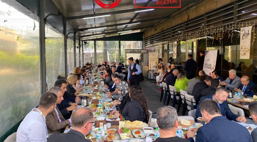 Kahvaltı Buluşması
